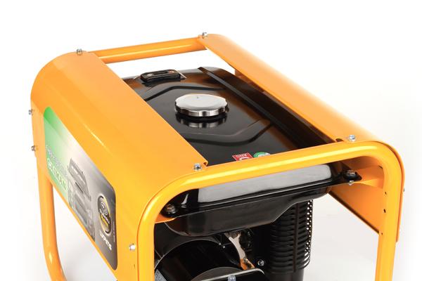 Генератор бензиновый Caiman Explorer 3010XL12